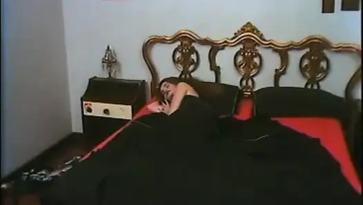 Klasik Genelev Hatunlar Tutkuyla Emiyor Ve Sikişiyor