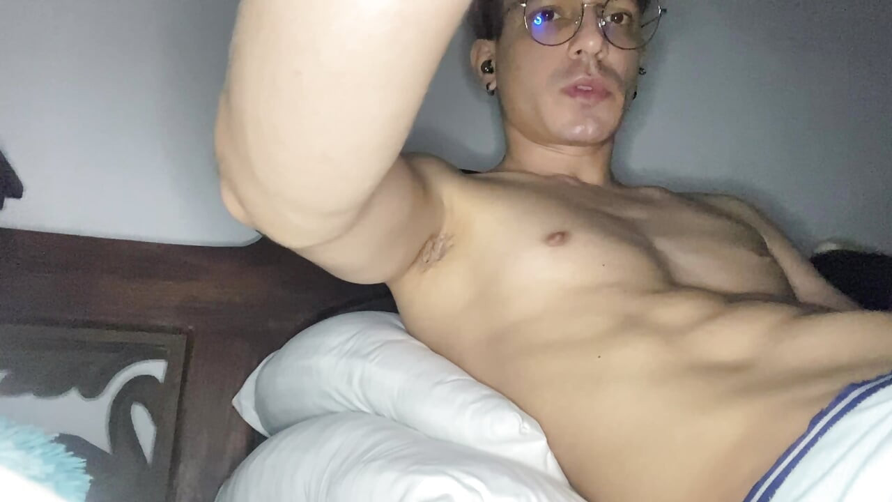 ŽENSKÉ TWINK SI HRAJE S JEHO KUNDIČKOU A ROBERTKEM