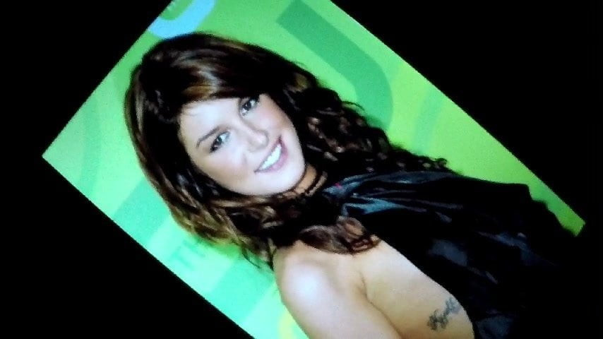Shenae Grimes tribut de spermă
