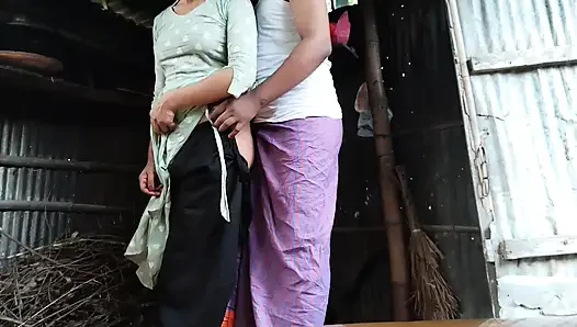 Desi Local Bhabhi and Devar Hot Outdoor Sex Video, Indian Local Beautiful Girl Xxx Video