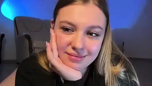 Bouncing huge tits and masturbate fat pussy