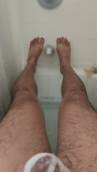 Jerking Off in the Tub Relaxing and Feeling Good