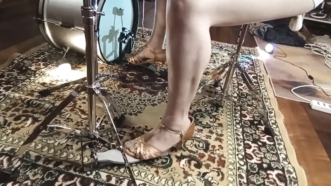 Practice Pedal Pumping Drums Set