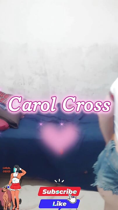 Short jeans curto e cavado