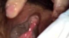 Азиатка мастурбирует - трахает пальцами и сочный оргазм - 3-4