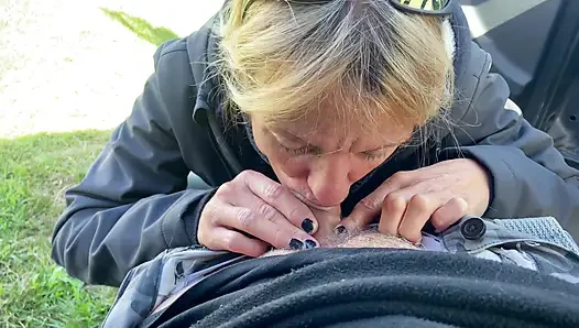BLOWJOB IN THE CAR - I WANT TO SUCK YOUR COCK HERE AND NOW, CUM IN MY MOUTH