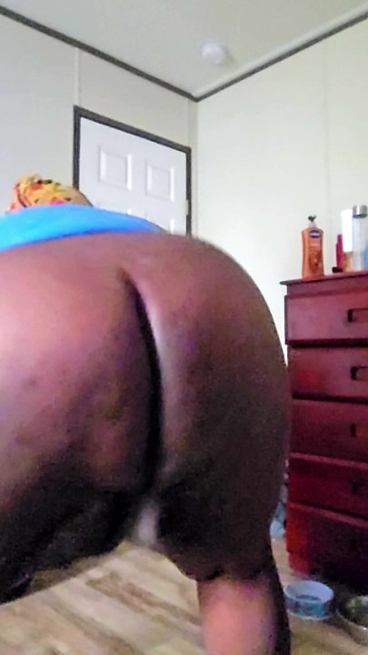 Ass Shaking Is An Art