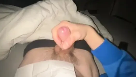 HETEROSEKSÜEL ADAM MASTÜRBASYON YAPıYOR