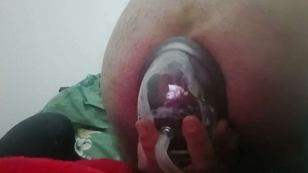 Pumping my asspussy