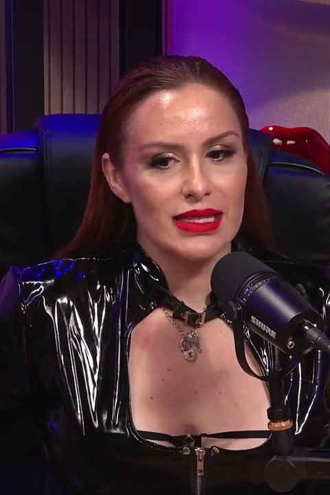 Quente Ruiva Dominadora Maisa Pravo E a Cultura BDSM