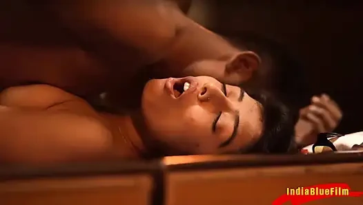 Burha sasur aur sexy bahu..