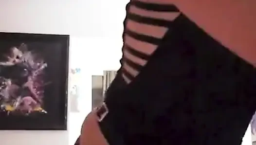 Si cewek nakal pegging dominafire lagi asik seks anal