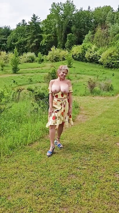 willst du einige meiner ONLYFAN Content SEXY TITTEN zusammenstellung sehen