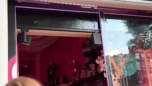 Elly debriyajlı romantik randevu çıldırıyor