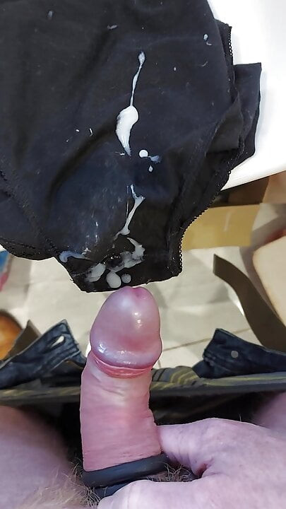 Big cumshot on wifes panties