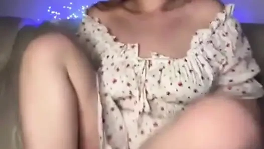 Jucielussie fingering anal and pussy