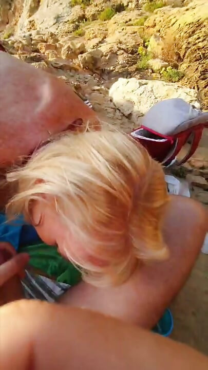 Huge cumshot at the beach