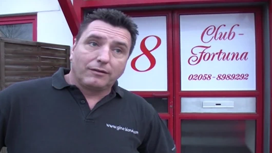 Mollige deutsche blondine auf der swingerparty gefickt