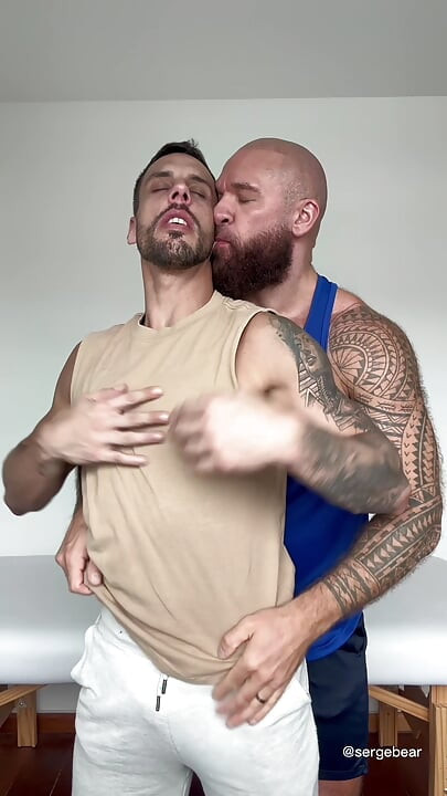 Brenno Villar & Serge Bear - Muscular Hairy Bear Top Raw Intense Session