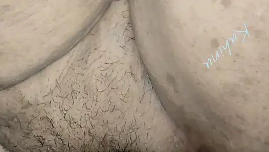 Ich habe meine frau ins badezimmer geschleppt und gefickt.