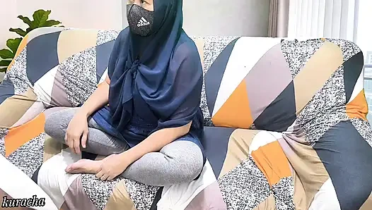 Suami dokter sebelum berangkat kerja aku minta dia memeriksa memekku dan bersihin memeknya dengan jilat bibirnya