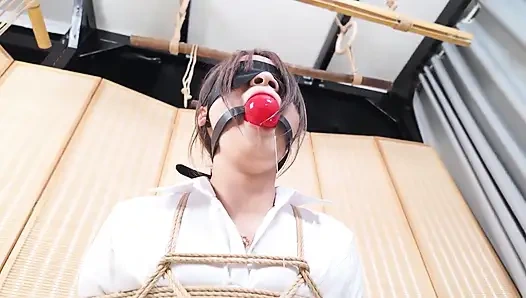 Xr31- Office Lady Mouthball