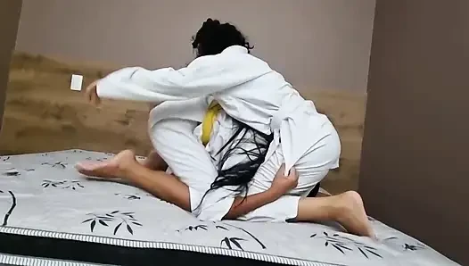 Lawan judoka - izabella paes dan nataly
