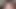 Junges mädchen in roten latex-dessous spielt verführerisch mit dildo