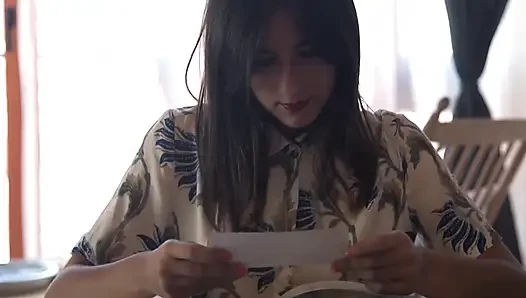 Amına muz sokuyor