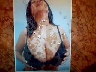 I jerk off to Jaylene Rio exposing her huge melons