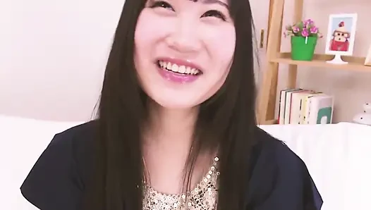 Adegan seks threesome gadis seksi jepang dientot sama dua kontol