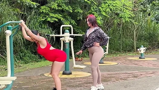 Yoga teacher Anitta Miller takes advantage of jeniferPlay's excitement