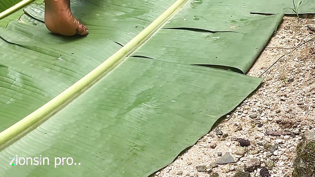 I Was so Horny That I Arrange a Backyard Fuck Date with My Landlords Stepdaughter in Our Backyard. It Turns Out so Smoothly.