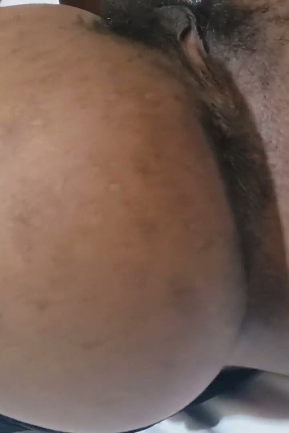 Big Ass Legs MILF Porn British & Naked Hairy Pussy