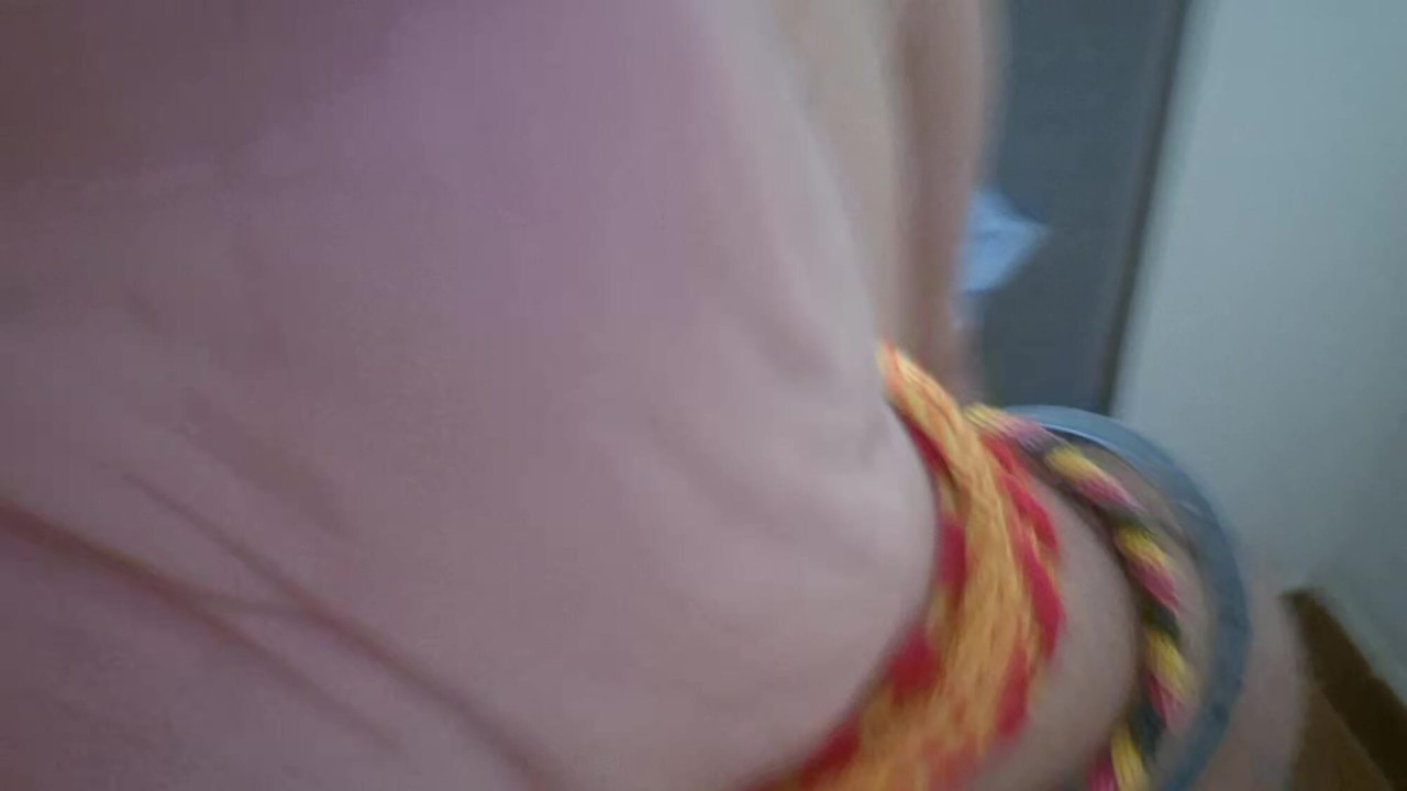 Desi vrouw hard geneukt door vriend van man