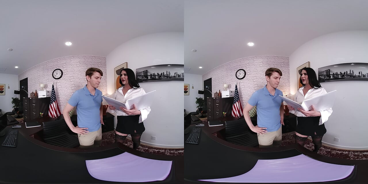 Můj trans šéf měl jiné plány na mou kontrolu výkonnosti
