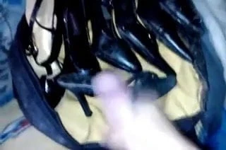 CUMSHOES   2