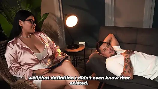 Pasien berotot menerima perawatan khusus dari psikolognya yang semok