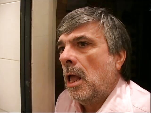 Morena culona merece final de preñada