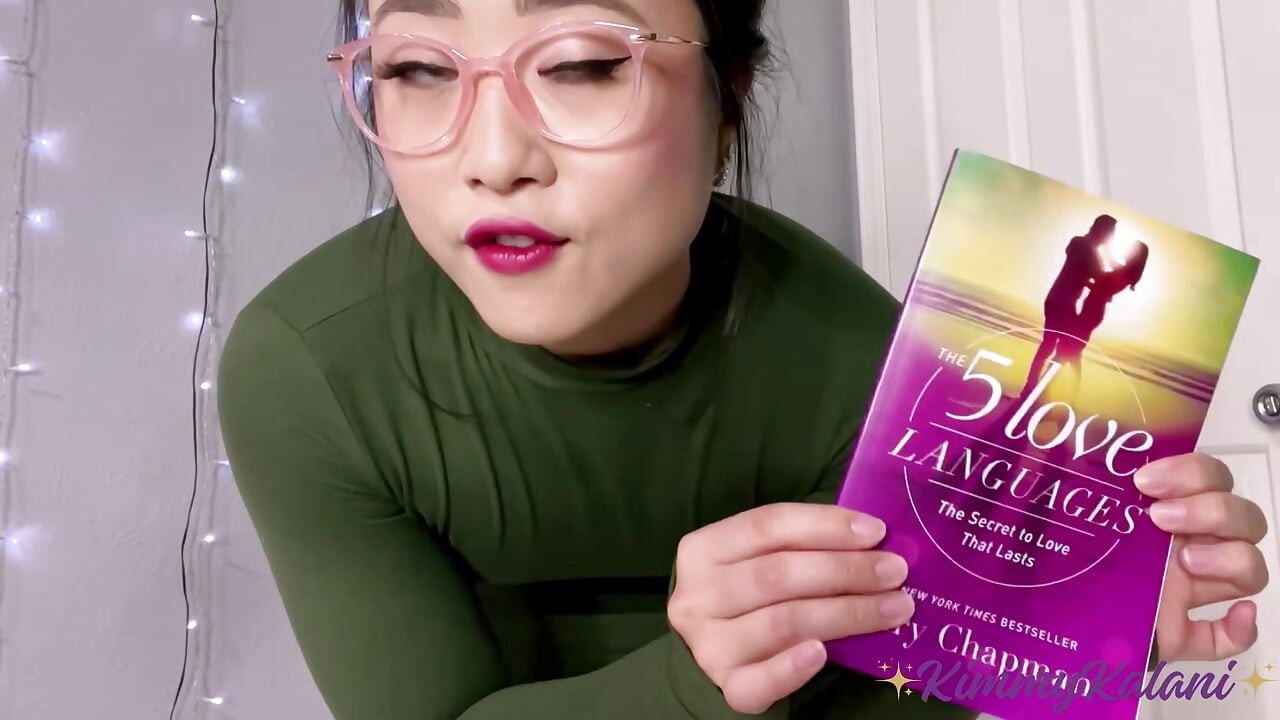 Het asiatisk bibliotekarie sväljer sperma för att hålla dig tyst -ASMR BJ