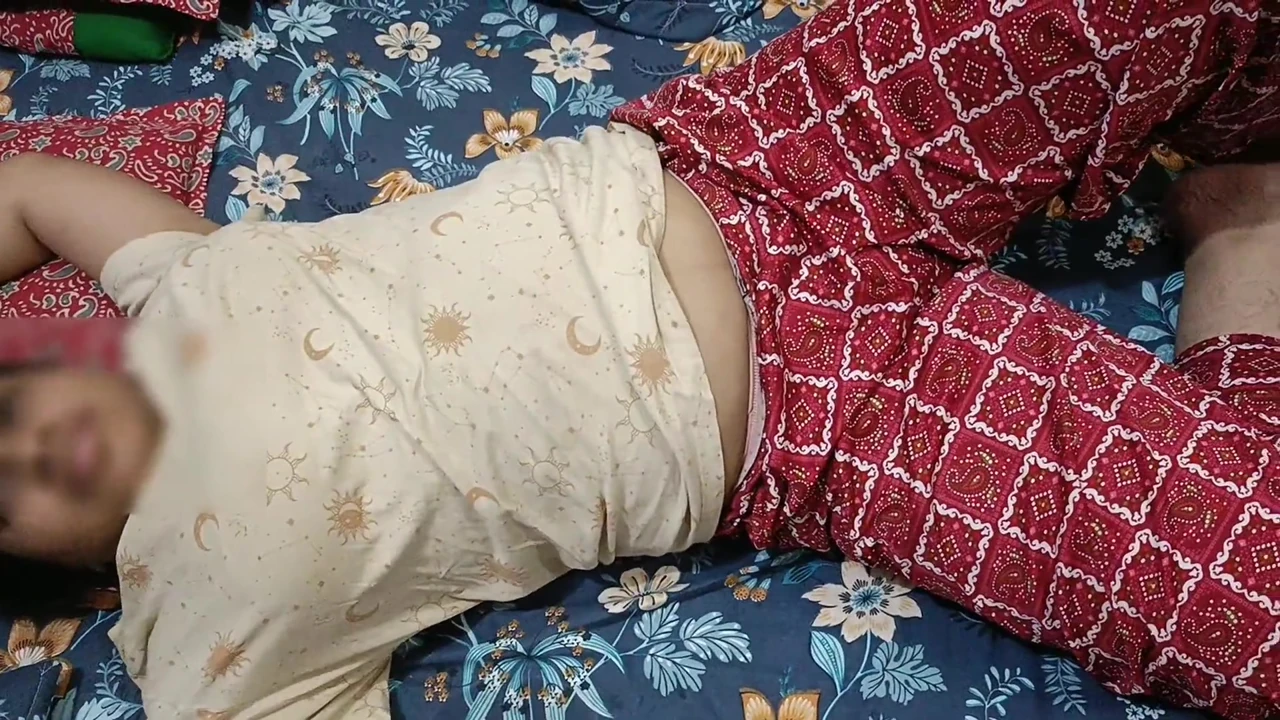 Luxmi baby'nin ağzı sihirli yarak emiyor
