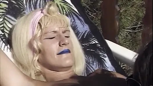 Blonde From Germany Likes to Get Her Anal Hole Penetrated