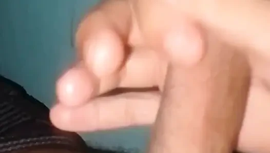 Ateşli bir yarak sıkı bir delik istiyor.