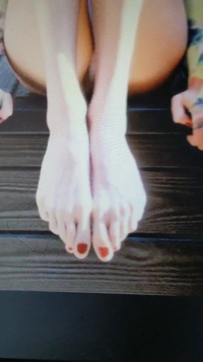 Brie Larson Feet Cum Tribute 2