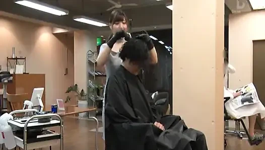 Salon Kecantikan Godaan. Kenikmatan diam-diam di balik setiap layanan. - 2
