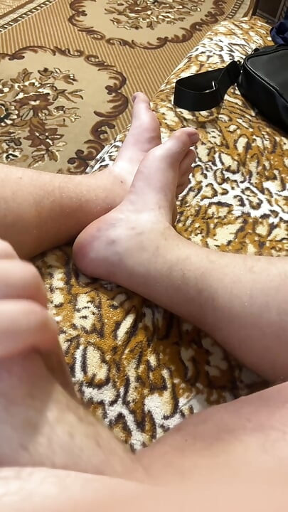 Fat man lying on the couch shows his ass and cums without hands, a lot of cum, cum, uncircumcised penis