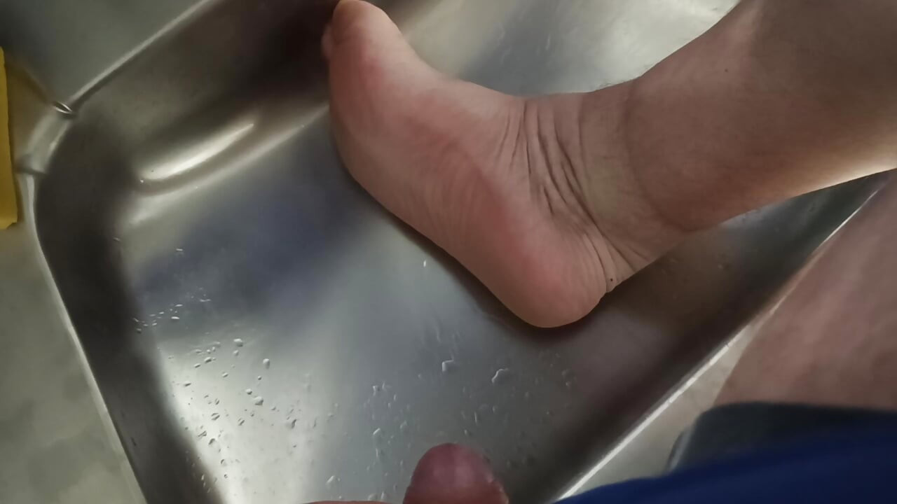 I rub my penis against my own feet until I cum twice, and at the end I piss on my own feet