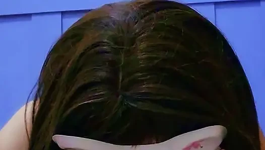 Pakai mulutku kayak kamu ngentot memekku