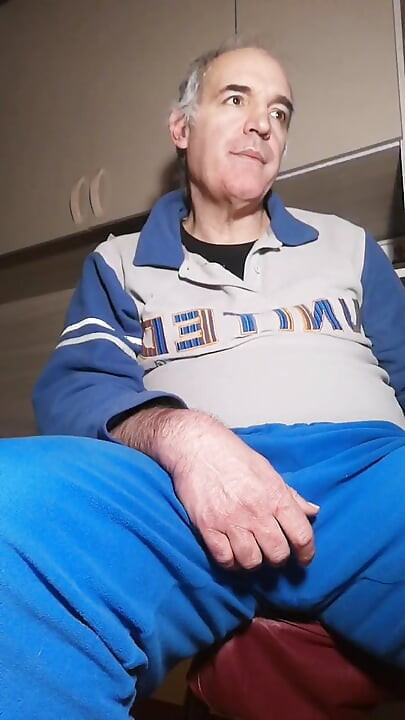 Túl lelkes vagyok, itt az ideje, hogy megrántsam a péniszemet