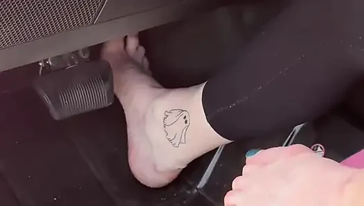 Cip topuklu ve yalınayak 16 feet büyüklüğünde pedal pompalama